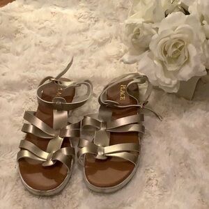 Preloved child’s place sandals size 5